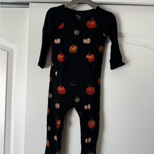 Kyte BABY Black Pumpkin Print Kids Footie
